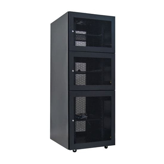 Dynamix DYNAMIX 45RU Co-Location Server Cabinet with 3x 14U Compartments. RSR45-CL3-8X8